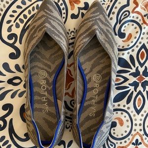 Rothy’s gray zebra flat 7.5
